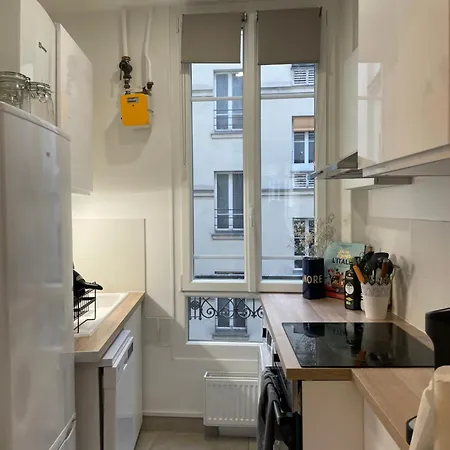 Typique Haussmannien Batignolles Appartement